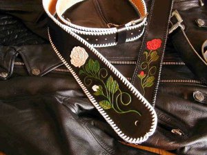 画像2: バラの花柄のストラップ (2)